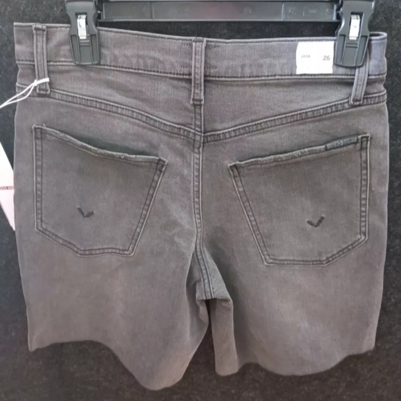 Hudson Jeans Jada High Rise Raw Hem Denim Shorts in Passage Black Wash Size 26 - Picture 7 of 10